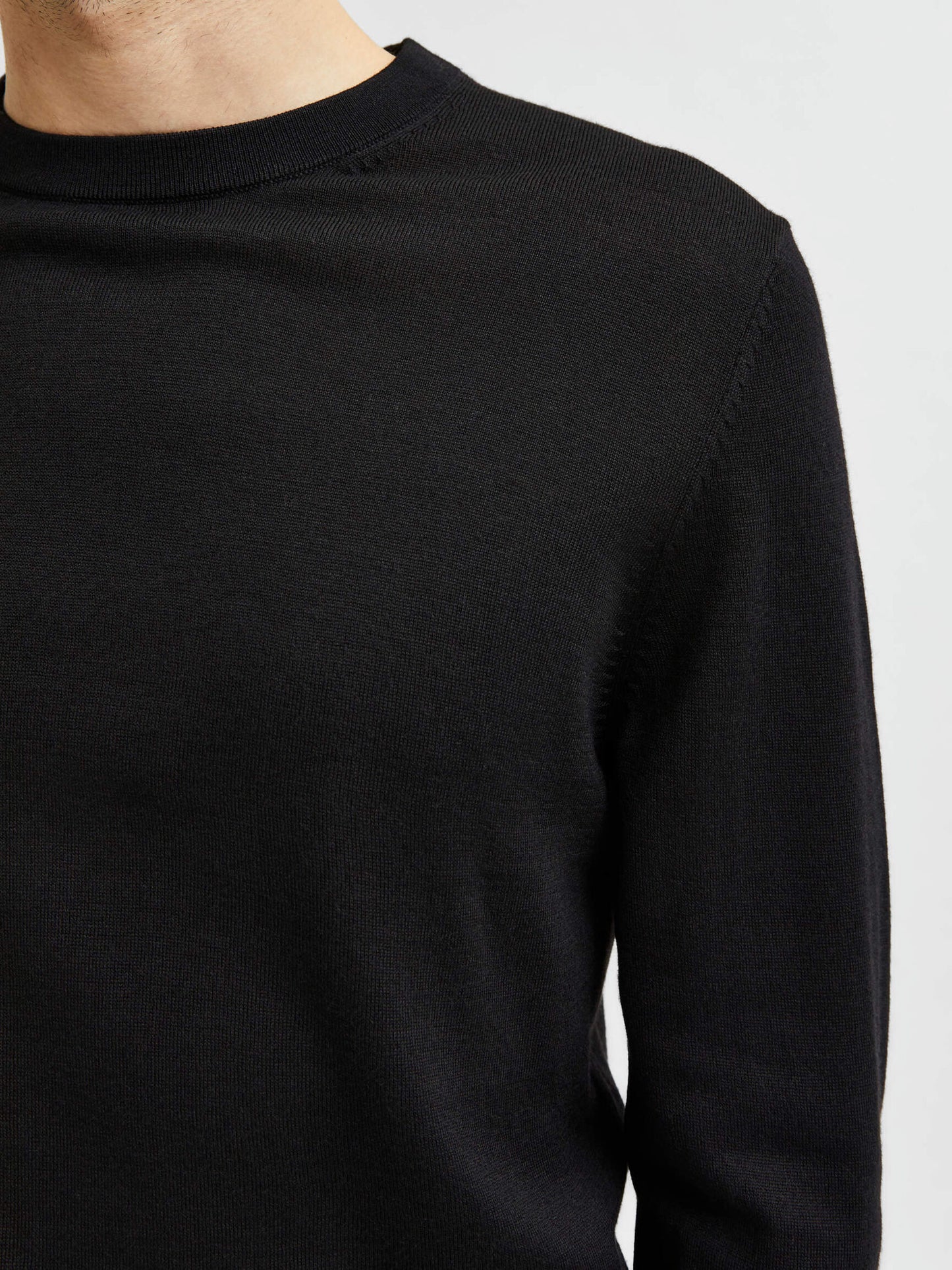 Knit Long-Sleeve Crewneck