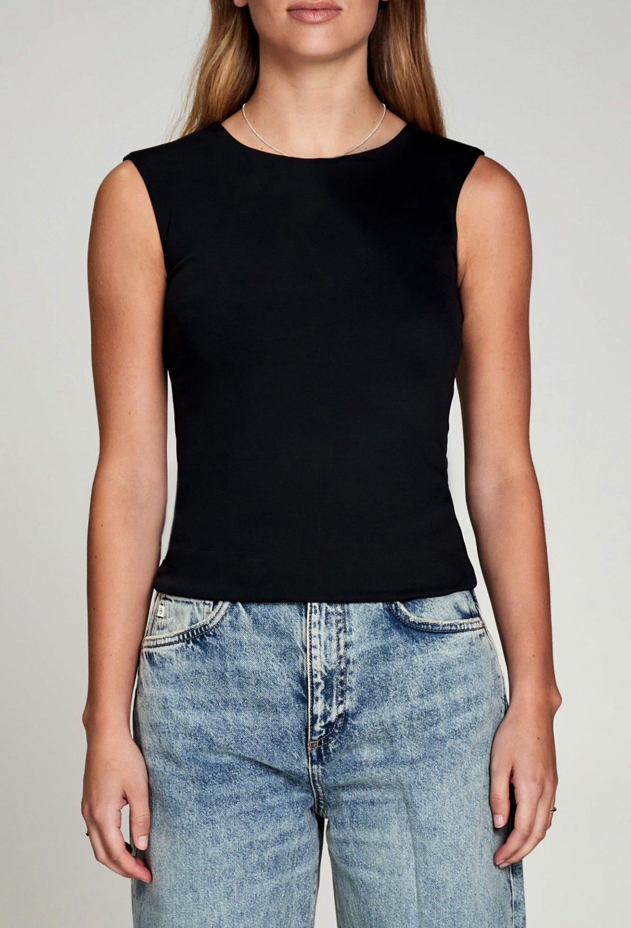 Body Hug Muscle Tank