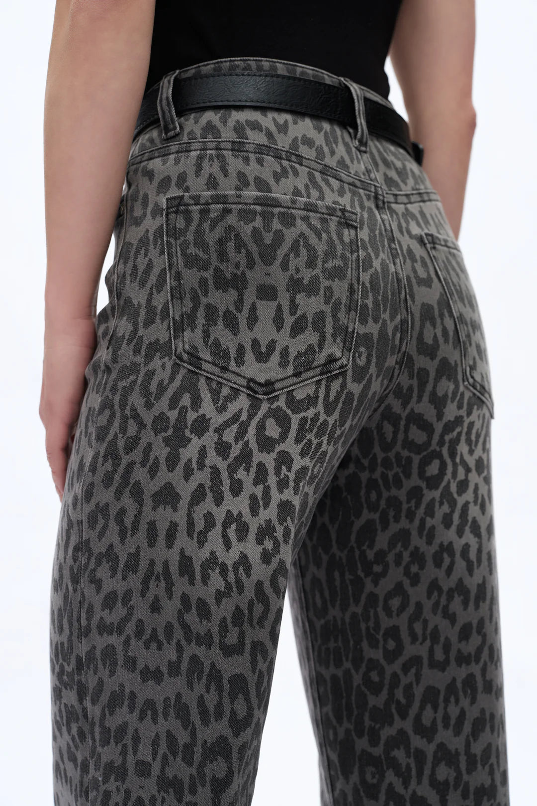 Black Leopard Wide Leg