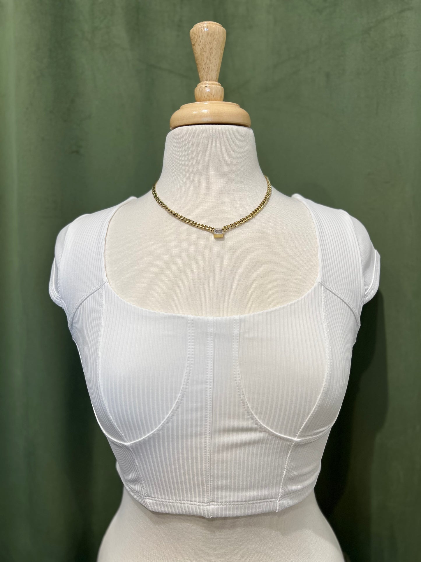 Larisa Crop
