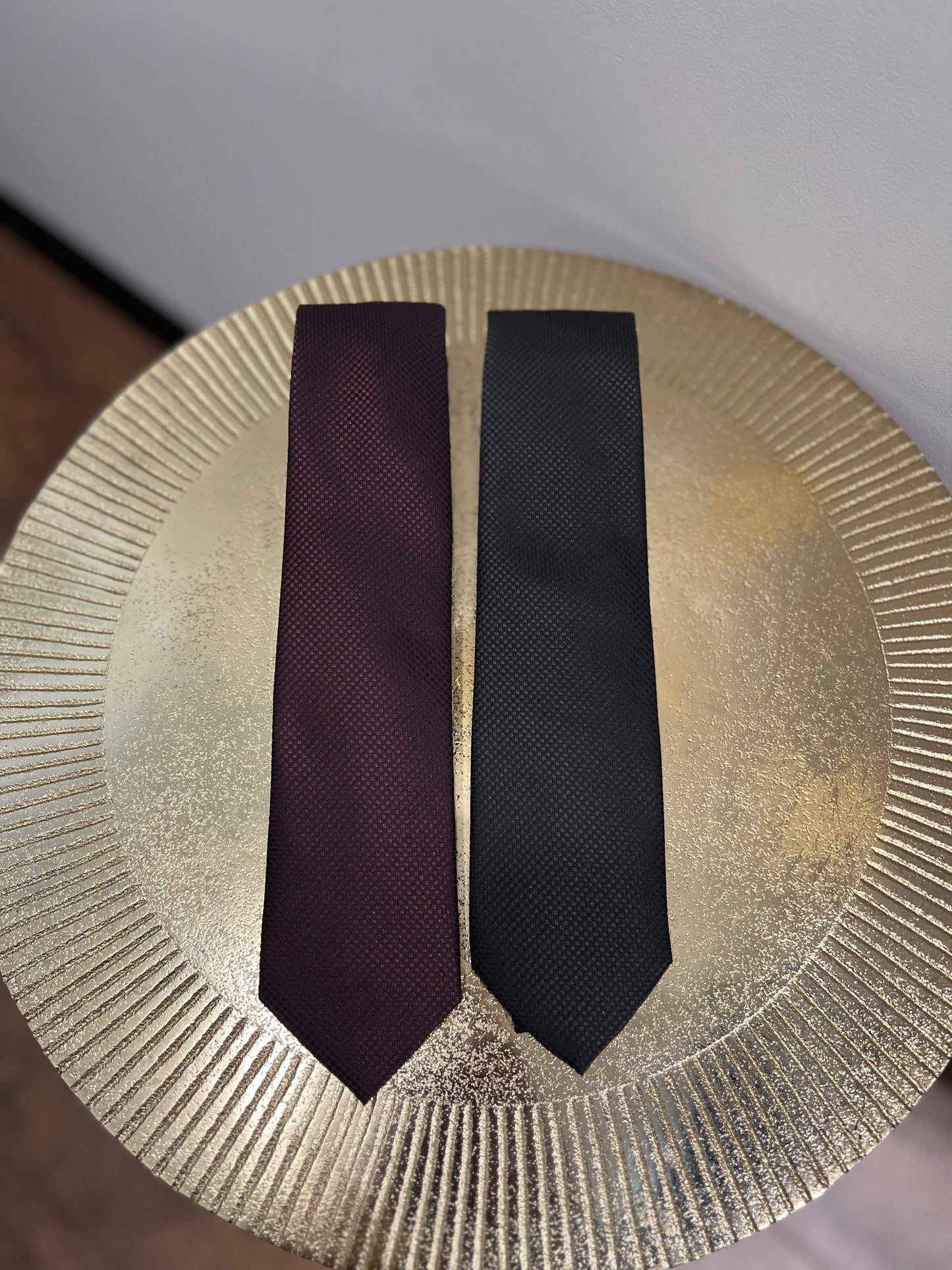 Classic Detailed Tie