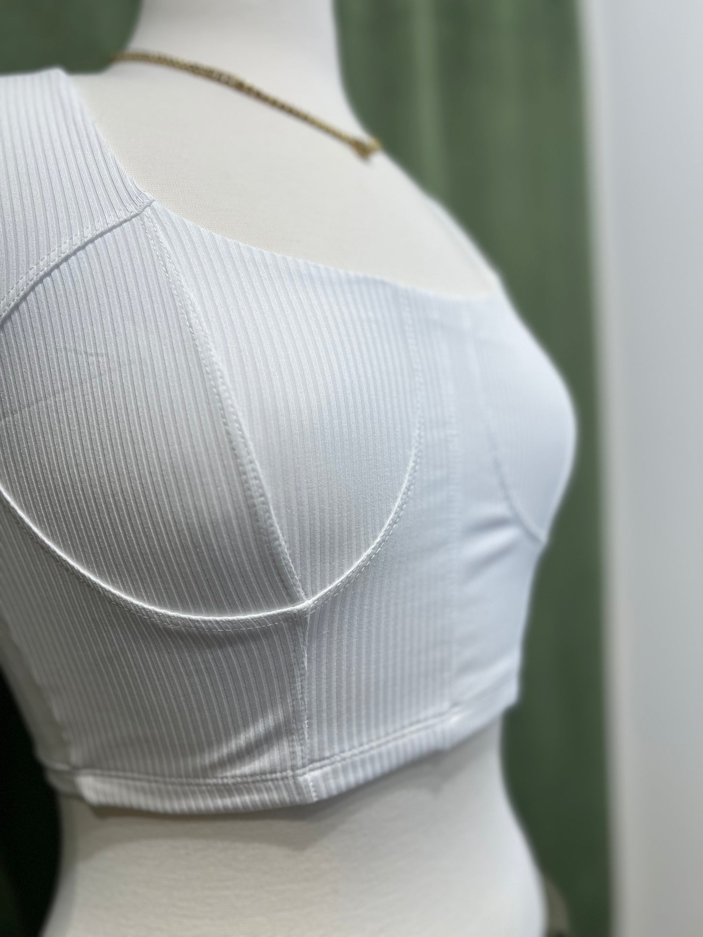 Larisa Crop