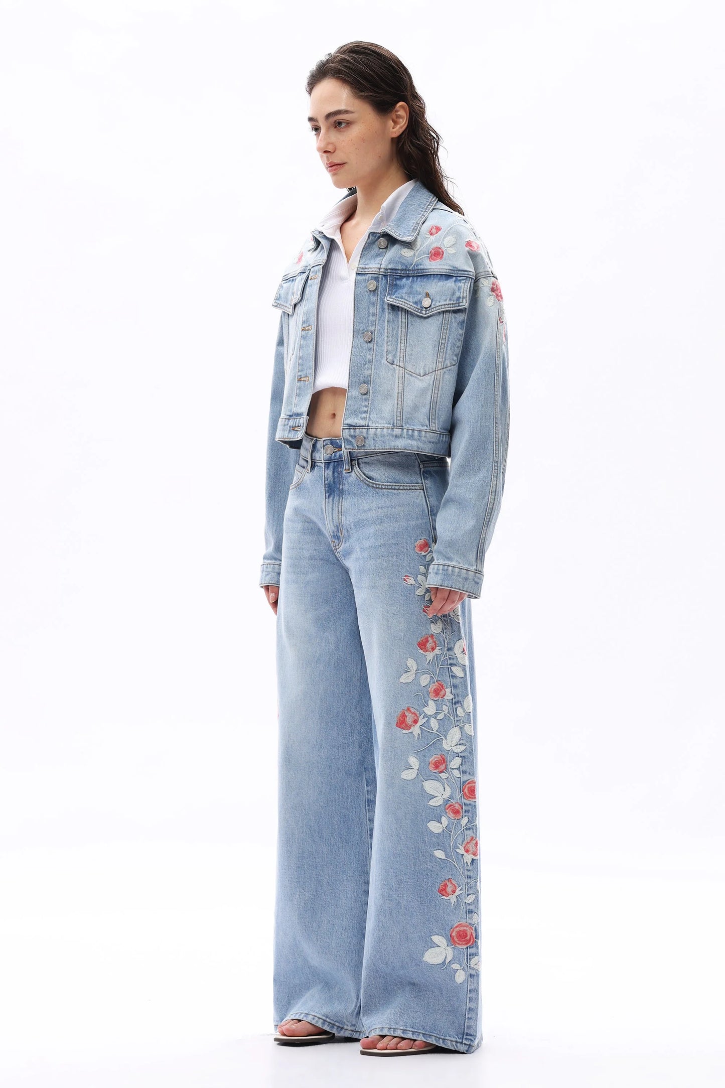 Cropped denim jacket