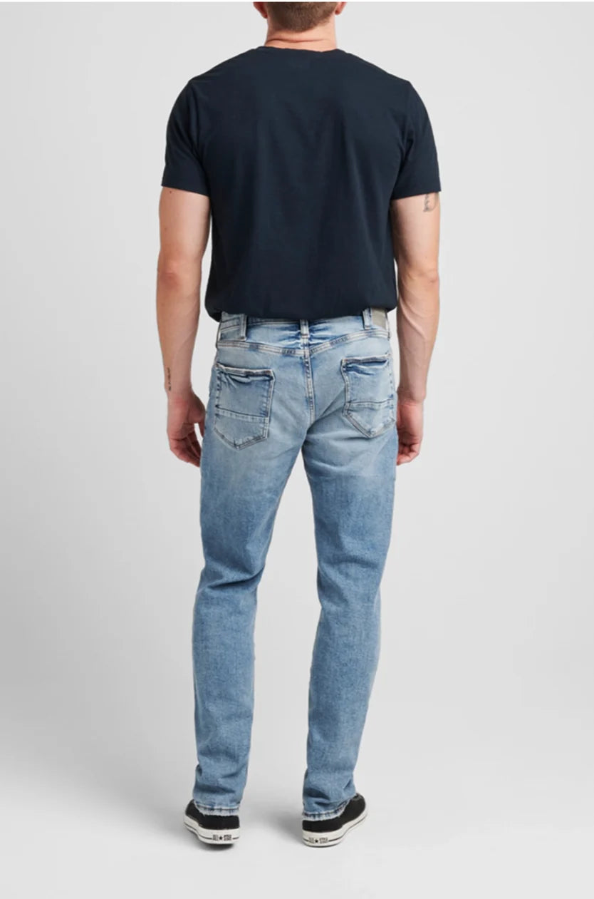 Machray Athletic Fit