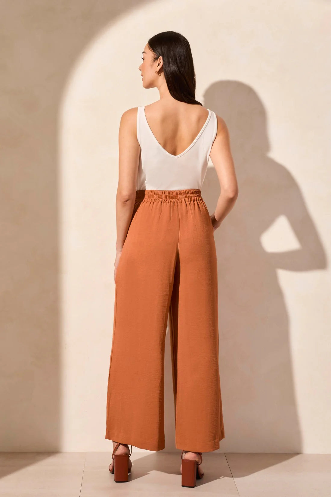 Airflow Wide Leg Pants with Elastic Waist