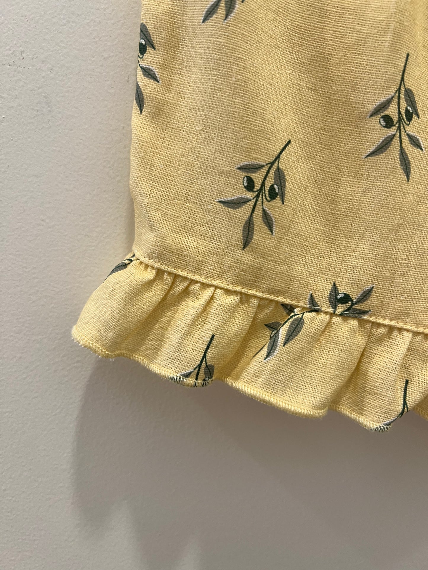 Olive Branch Linen Woven Shorts