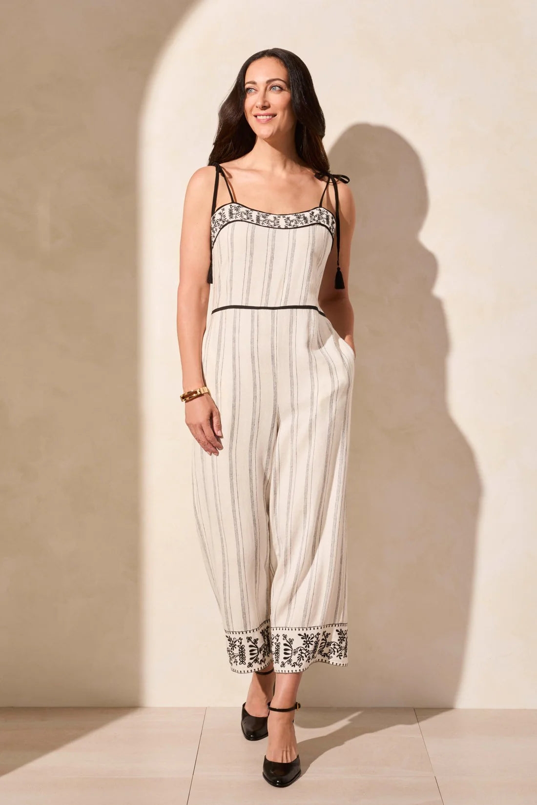 Sleeveless Embroidered Jumper