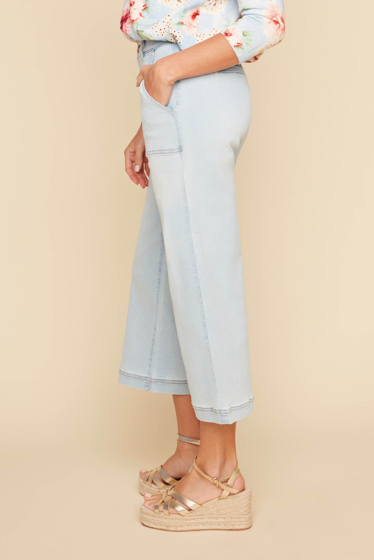 Cropped Jean with Front Pockets