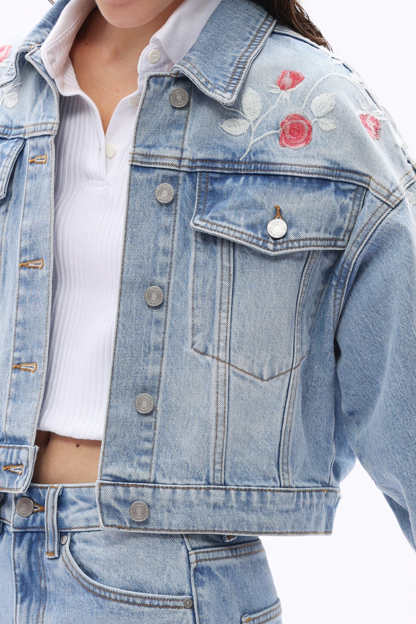Cropped denim jacket