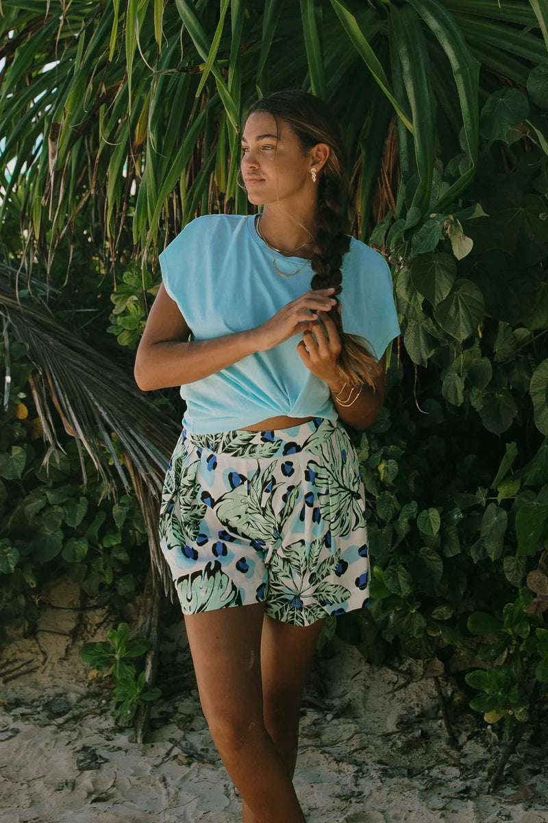 Pull-on Pleated Front Short With Pockets